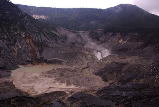 【印尼萬隆】覆舟火山Tangkuban Perahu－最匪夷所思的傳奇